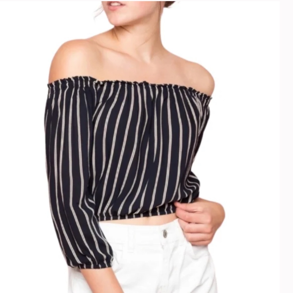 Brandy Melville Maura Crop Top